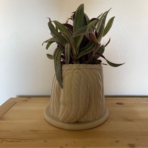 Cozy Aran Cable Sweater Planter - Perfect for Knitters & Craft Lovers Beige - Picture 4 of 14